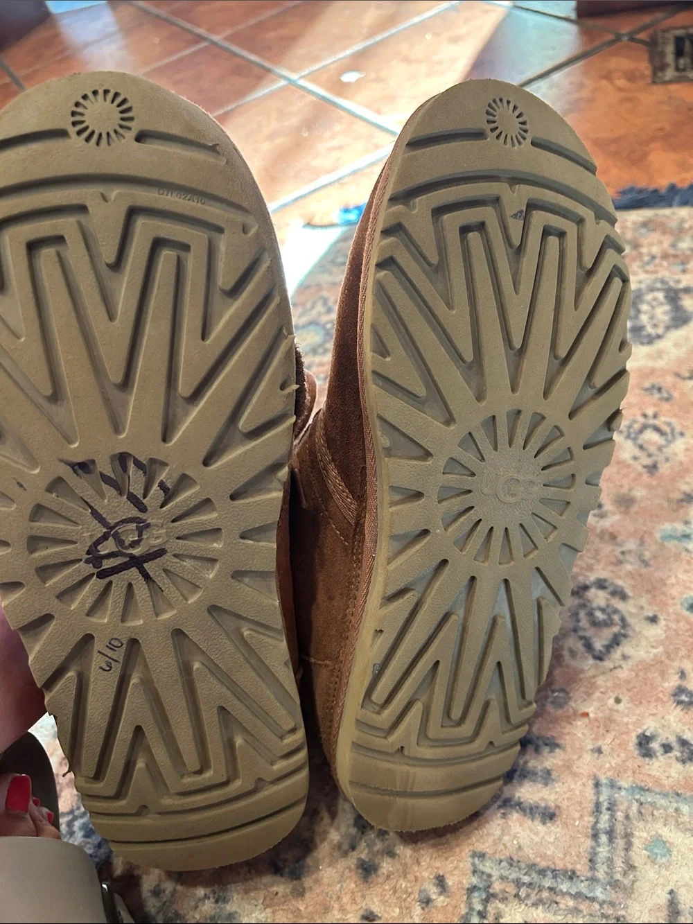UGG Men’s Tan Suede Chukka Boots